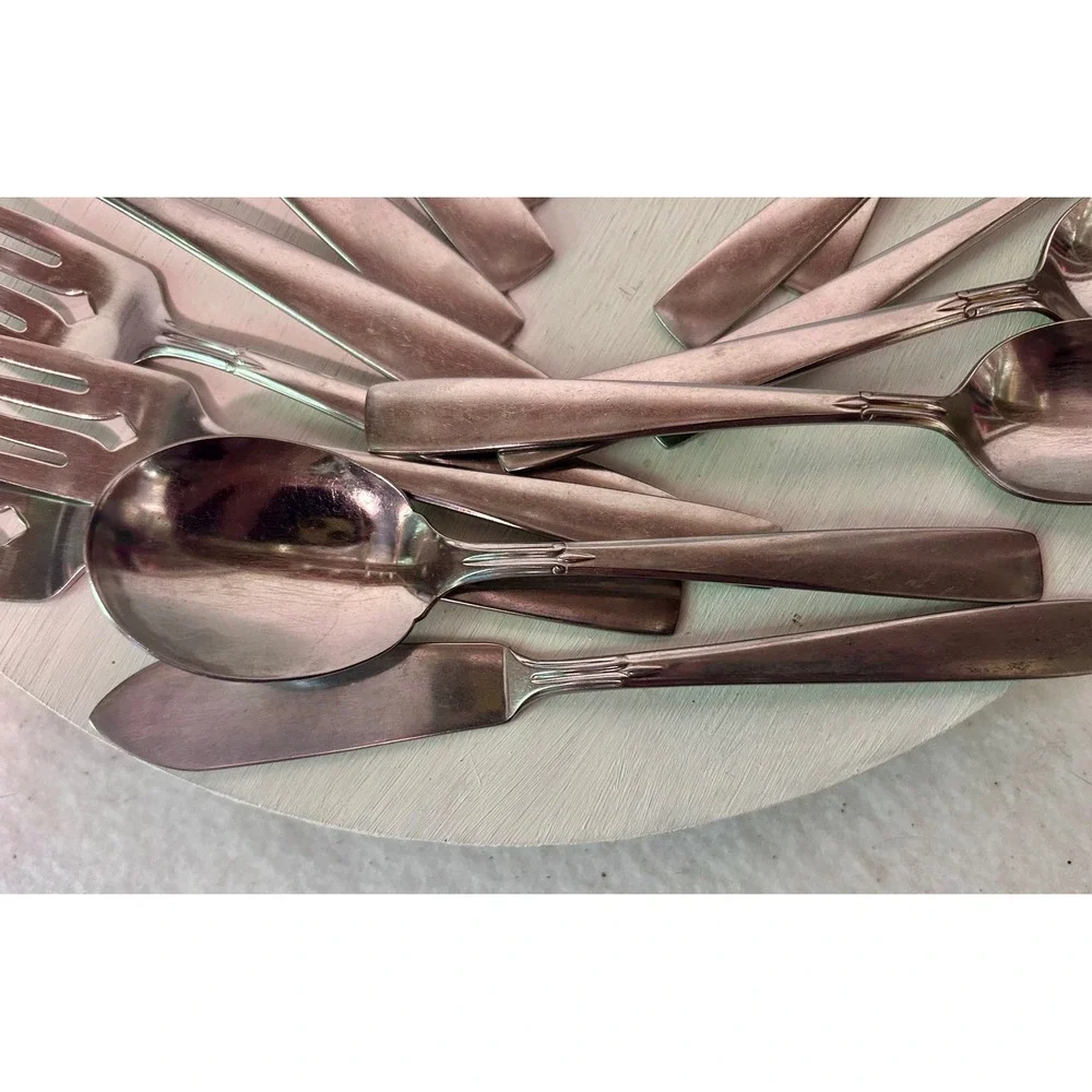 Oneidacraft Deluxe Stainless Lasting Rose Flatware Set 15 Pieces Spoons Forks